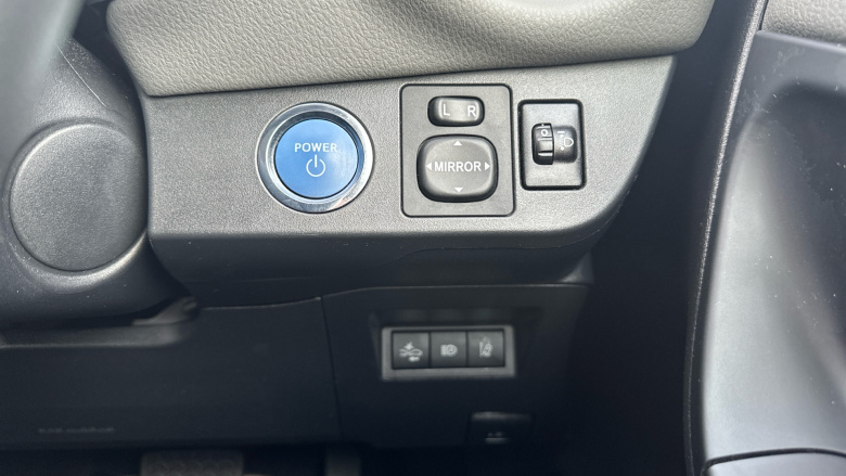 Toyota Yaris 1.5 Hybrid Icon Tech 5dr CVT Hybrid Hatchback